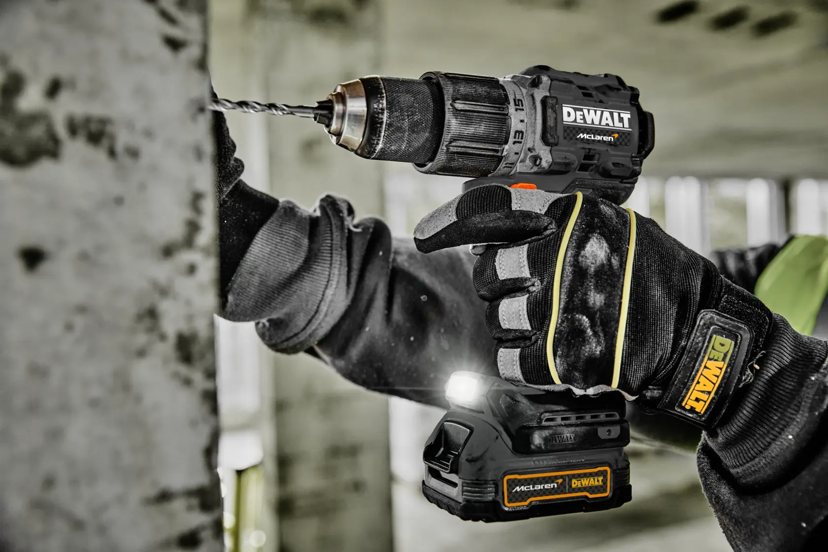 DEWALT® 18V XR® Brushless Hammer Drill Driver - DEWALT® x McLaren F1 Team LIMITED Edition - 2 X 1.7 Ah GFN POWERSTACK BATTERIES