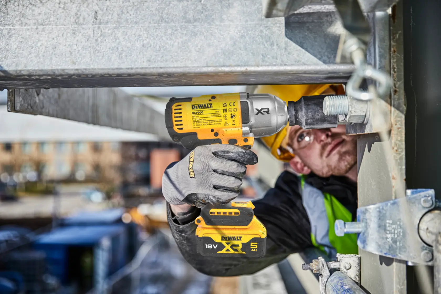 DEWALT® 18V XR® Brushless 1/2" Hog Ring High Torque Impact Wrench (Tool Only)