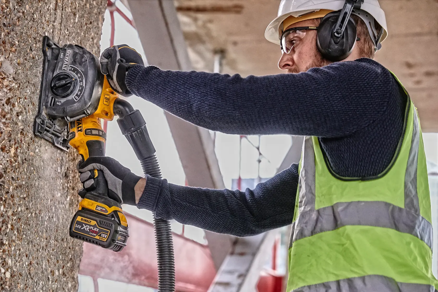DEWALT® 54V XR® FLEXVOLT® Wall Chaser (2 X 6 Ah)
