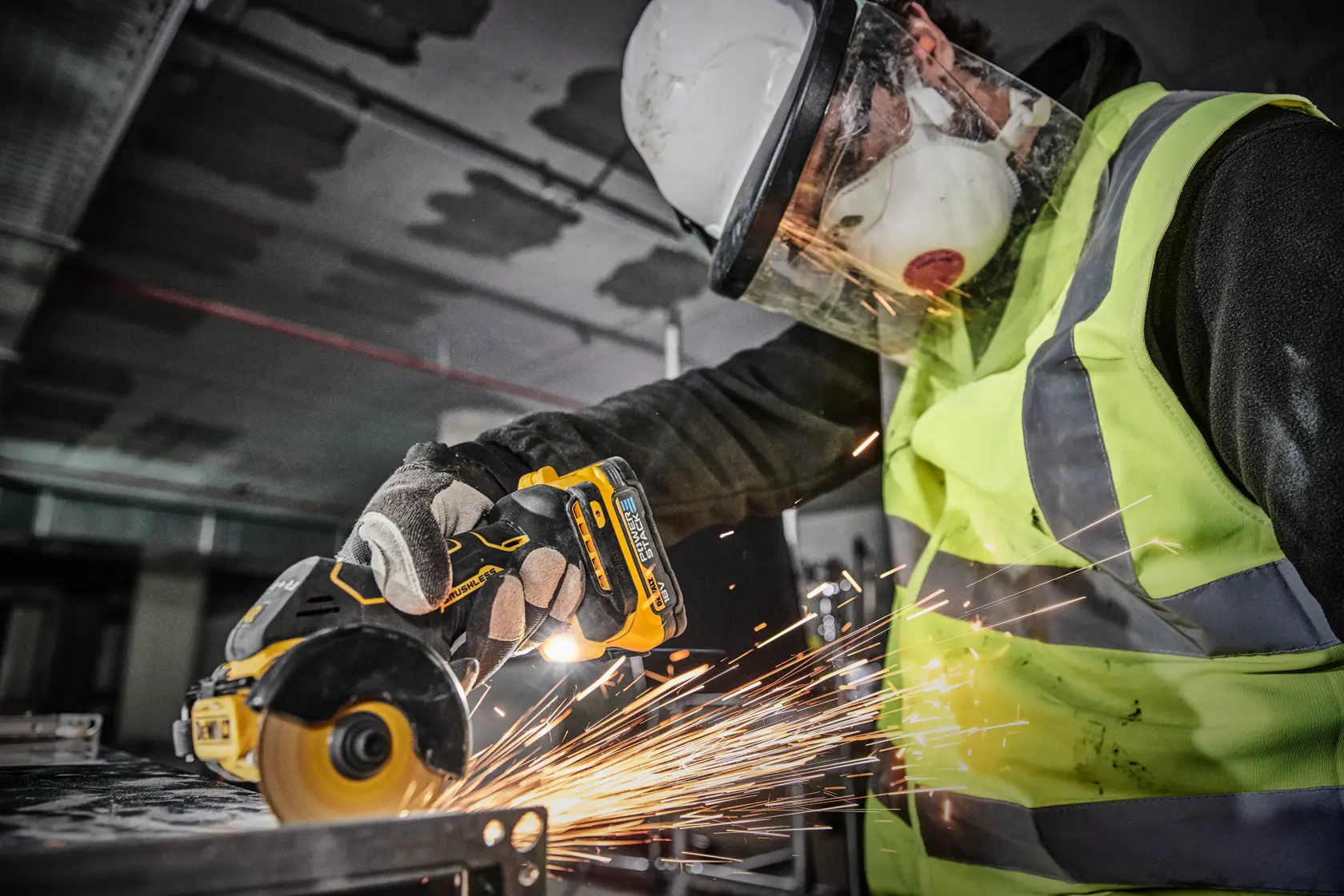 DEWALT® 18V XR® Brushless 76mm Cut-Off Tool (Tool Only)
