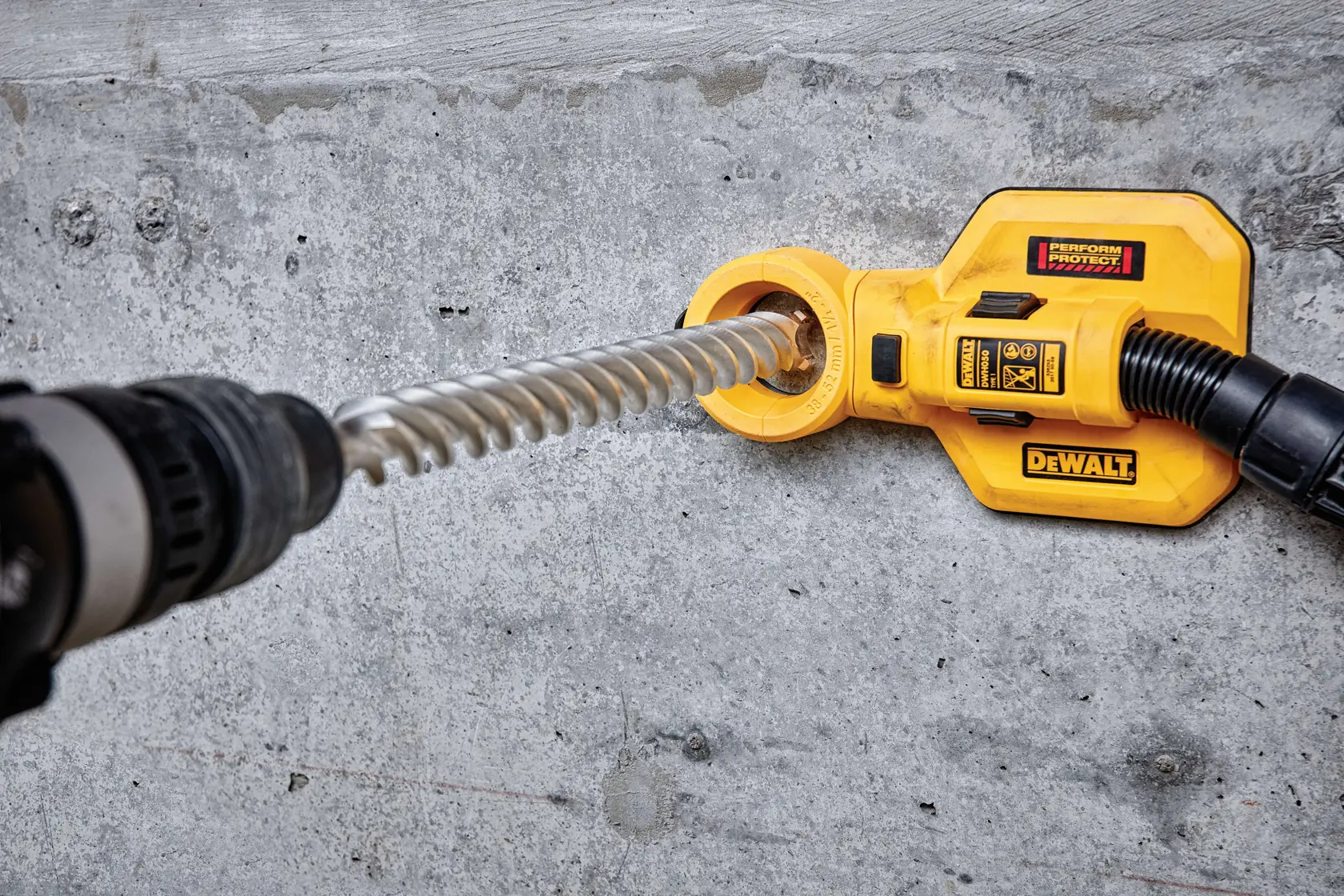 DEWALT® ELITE SERIES™ SDS Max 28mm x 570mm 4-Cutter Drill Bit