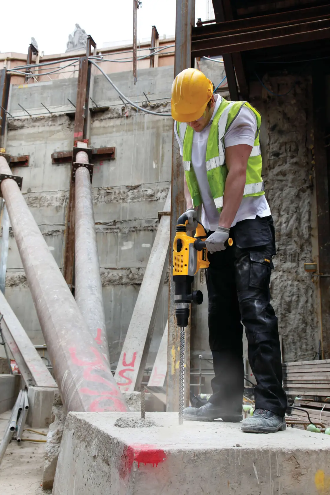 DEWALT® EXTREME SDS Max 52mm Drill Bit