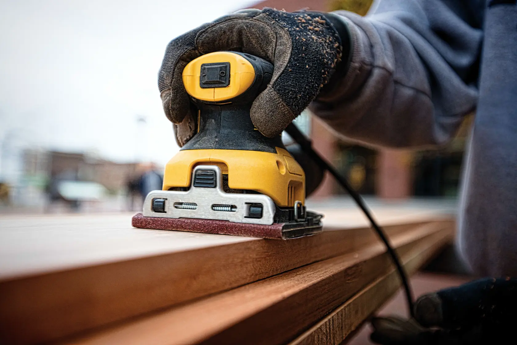 DEWALT® 230W 1/4 Sheet Orbital Sander
